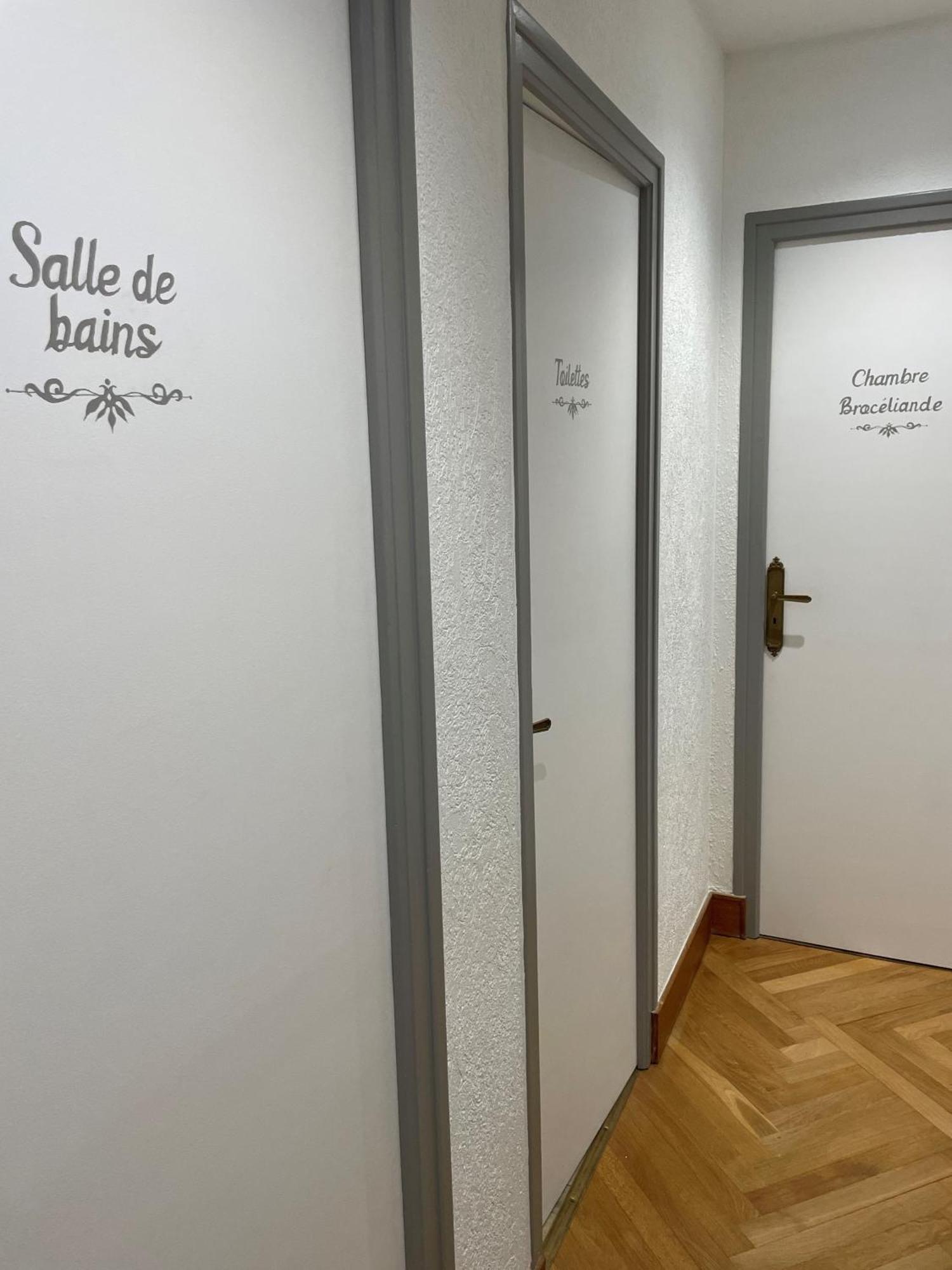 Le Pas Du Faon Bed & Breakfast Caudan Oda fotoğraf